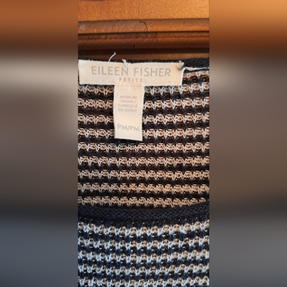 Eileen Fisher Organic Linen Sweater  White Black Striped Knit Short Sleeve PM - Picture 6 of 6